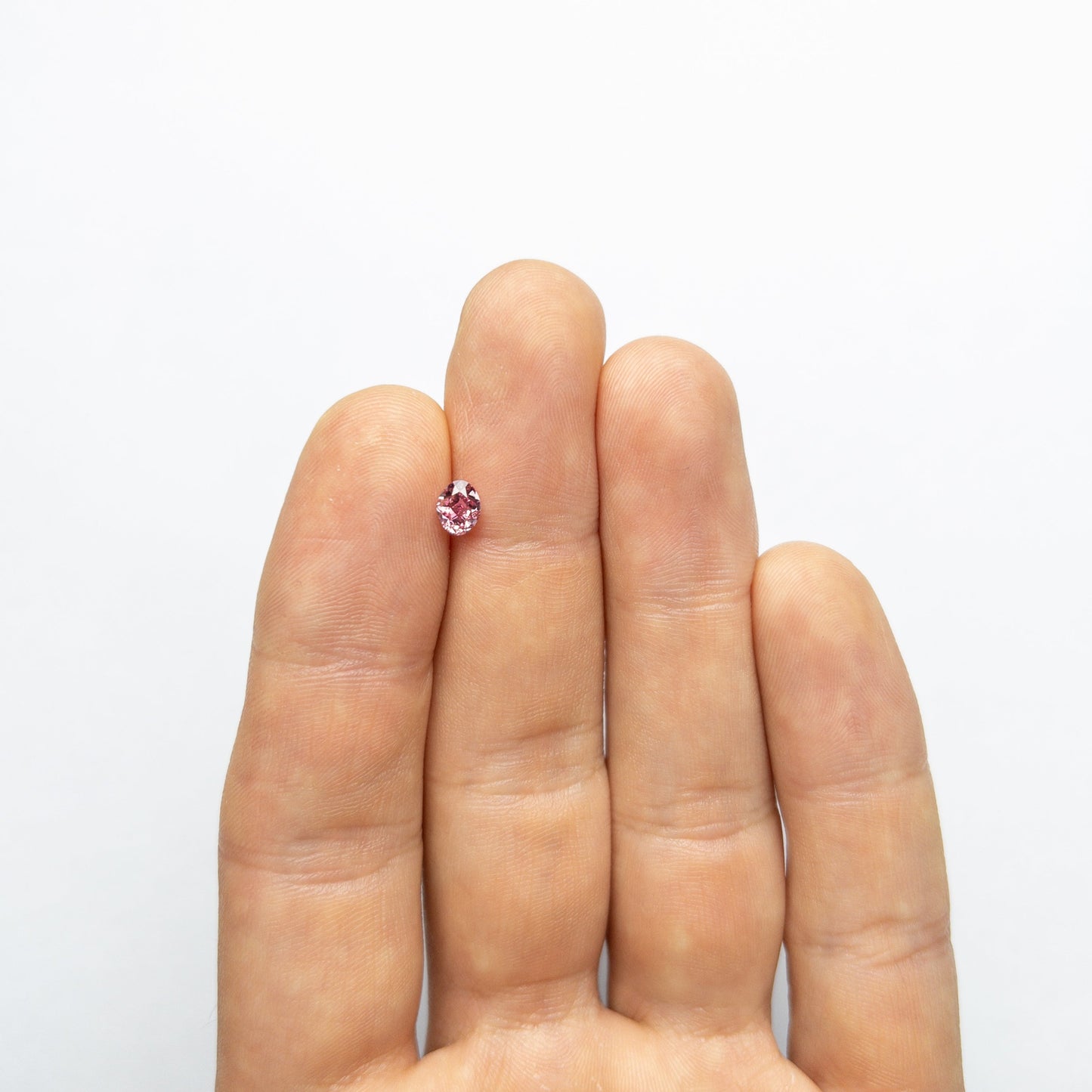 0.61ct 5.57x4.44x3.13mm GIA VS2 Fancy Vivid Purplish Pink Oval Brilliant π¦πΊ 24137-01