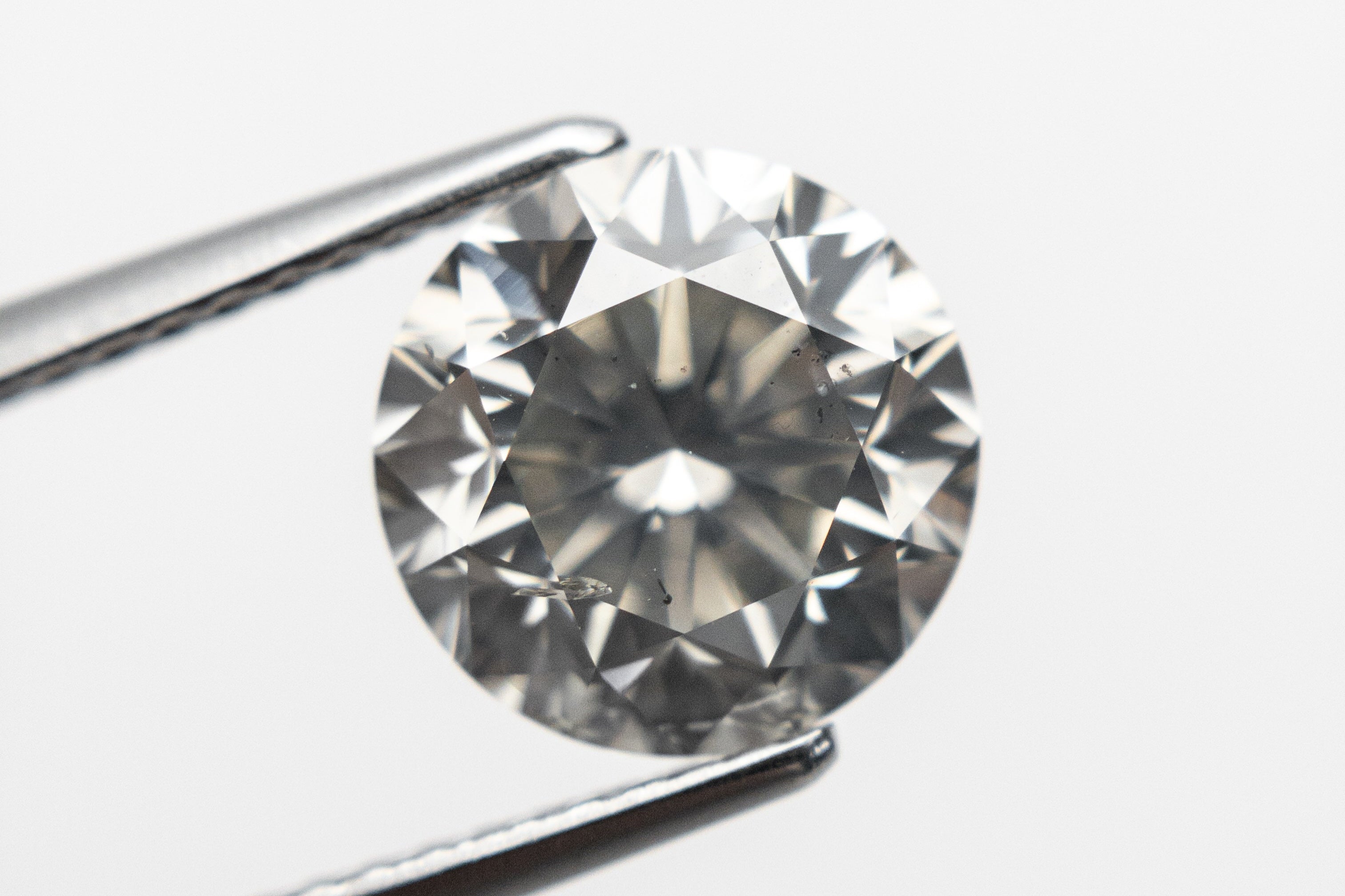 2.71ct 8.45x8.43x5.80mm SI2+ Fancy Grey Round Brilliant 18843-01 - Misfit Diamonds