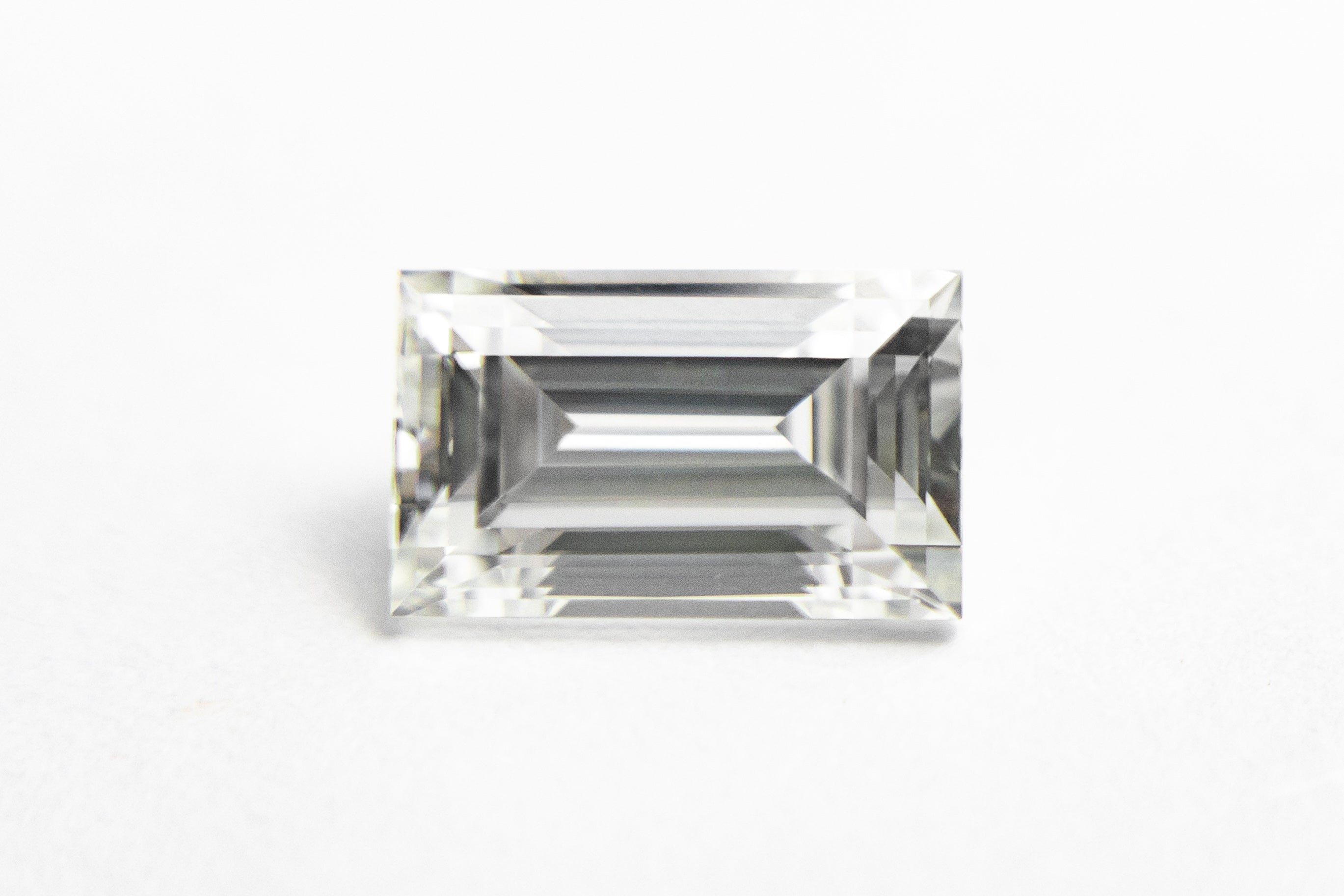 1.01ct 6.98x4.31x3.41mm VS1 I Baguette Step Cut 19136-04 - Misfit Diamonds
