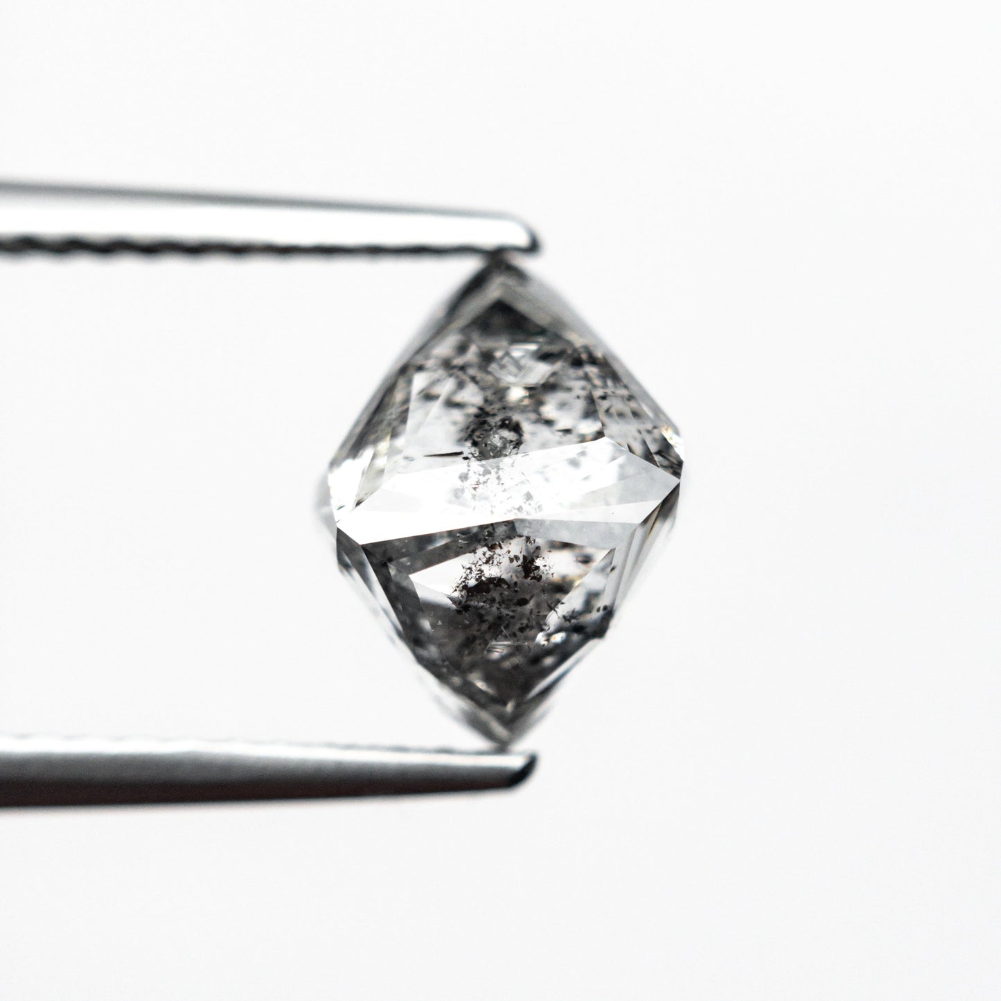 3.89ct 8.91x8.61x6.82mm Octahedron π¨π¦ 25565-01