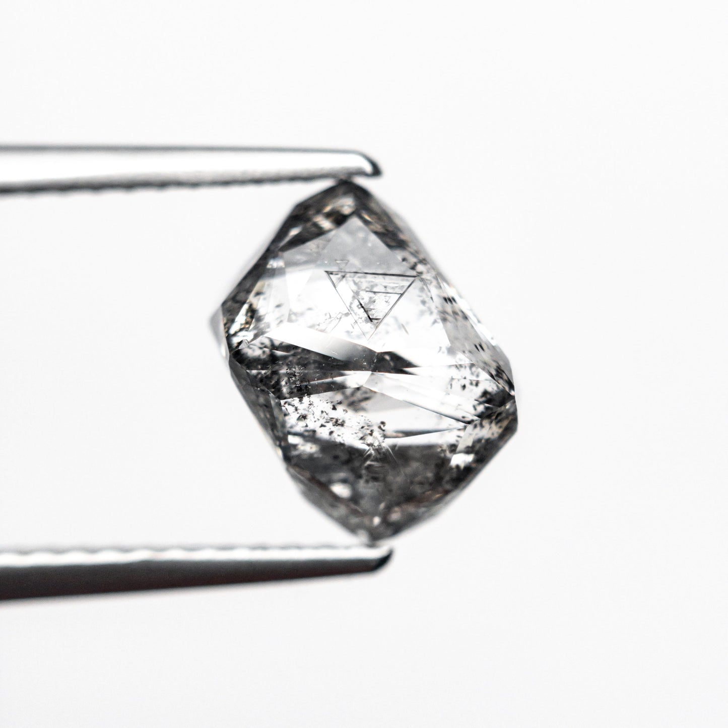 3.89ct 8.91x8.61x6.82mm Octahedron π¨π¦ 25565-01