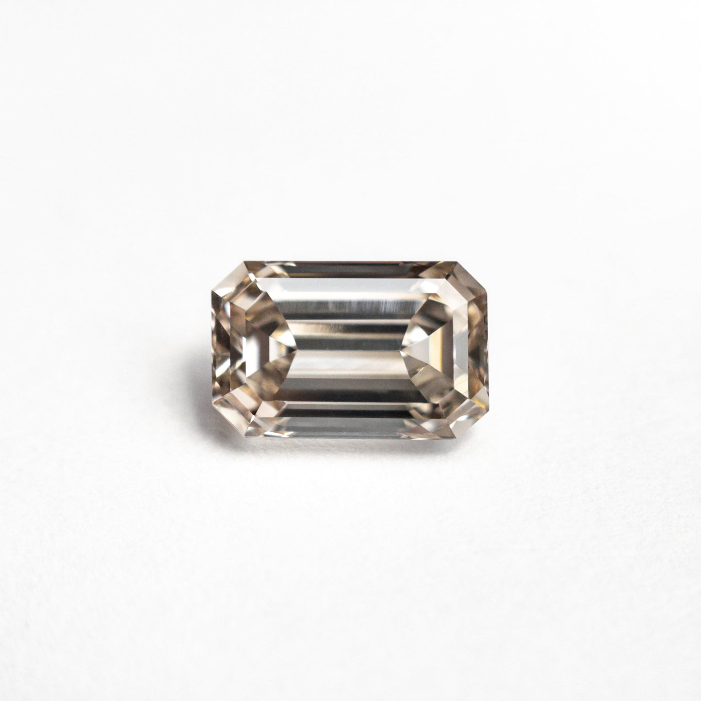 1.11ct 7.23x4.69x3.17mm VS1 C4 Cut Corner Rectangle Step Cut πΏπ¦ 26316-02