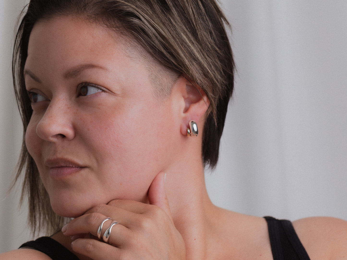 Bold Hinge Hoops